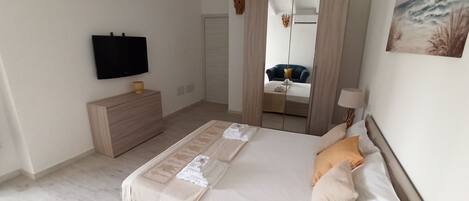 2 soverom, strykejern/-brett og wi-fi (inkludert)