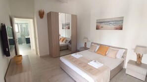 2 bedrooms, iron/ironing board, free WiFi