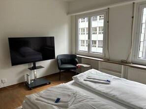 アイロン / アイロン台、WiFi、ベッドシーツ