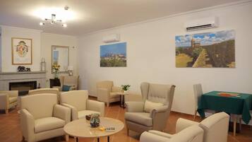 TV màn hình phẳng