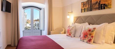 Suite familiale, balcon, vue sur le jardin | 1 chambre, systĂšme dâinsonorisation, accĂšs au Wi-Fi (inclus)