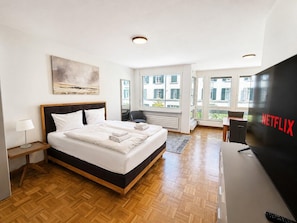 1 bedroom, iron/ironing board, WiFi, bed sheets - Practical and cozy City Studio (Art 6) (Zürich)