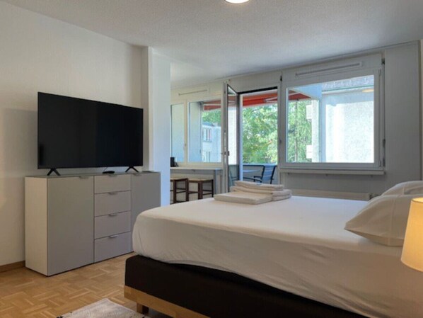 1 bedroom, iron/ironing board, WiFi, bed sheets