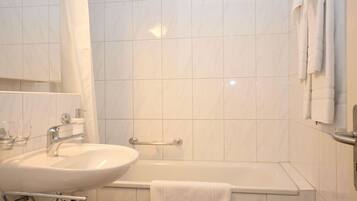 Haartrockner, Handtücher