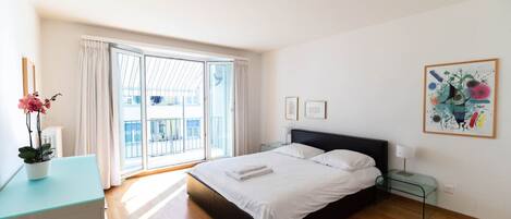 2 sovrum, strykjärn/strykbräda, wi-fi och sängkläder