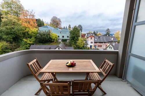 Executive 1BR flat, city center (Hammer 2)