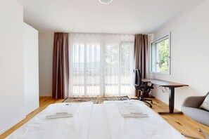 2 chambres, bureau, fer et planche à repasser, Wi-Fi