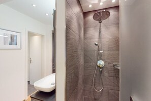 Hair dryer, towels