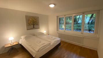 4 Schlafzimmer, Bügeleisen/Bügelbrett, WLAN, Bettwäsche