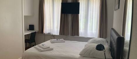 1 Schlafzimmer, Bügeleisen/Bügelbrett, WLAN, Bettwäsche