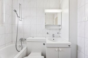 Haartrockner, Handtücher