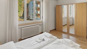 1 Schlafzimmer, Schreibtisch, Bügeleisen/Bügelbrett, WLAN