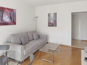 TV - Quiet 1BR in the city center (Hammer 4) (Zürich)