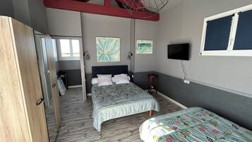 1 bedroom, iron/ironing board, WiFi