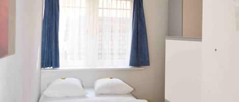 1 Schlafzimmer, Schreibtisch, Bügeleisen/Bügelbrett, WLAN