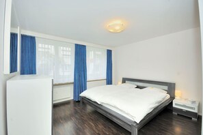 1 Schlafzimmer, Schreibtisch, Bügeleisen/Bügelbrett, WLAN