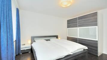 1 Schlafzimmer, Schreibtisch, Bügeleisen/Bügelbrett, WLAN