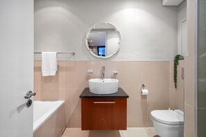 Hair dryer, towels - Eden On The Bay 104 - One Bedroom Apartment, Sleeps 2 (Cape Town)