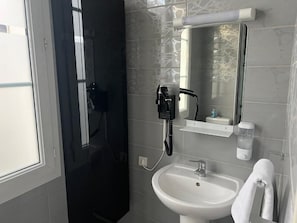 Doppia Deluxe, vista città | Bagno