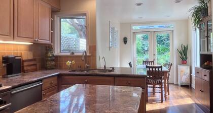 Gorgeous 3-Bedroom Home, San Francisco, Short Walk GG Park Museums and UCSF Med