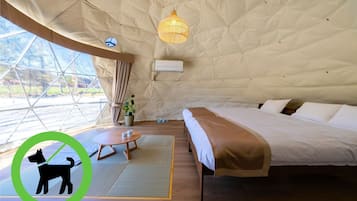 Barraca standard, 2 quartos, para não fumantes | Edredons de pluma, individualmente decorados, escrivaninha