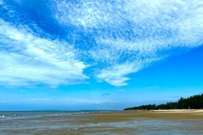 Beach - JX Lotto Hotel (Dongxing)