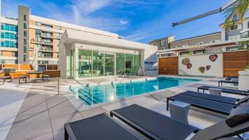 Outdoor pool, sun loungers