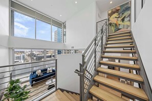 Apartment (3 Bedrooms) | Interior - @marbella Lane - 3BR Coastal Retreat w/ Luxe Touch (Long Beach)