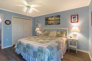 2 bedrooms, iron/ironing board, free WiFi, bed sheets