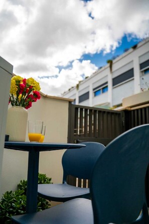 Outdoor dining - Labicant vacation home Rome (Roma)