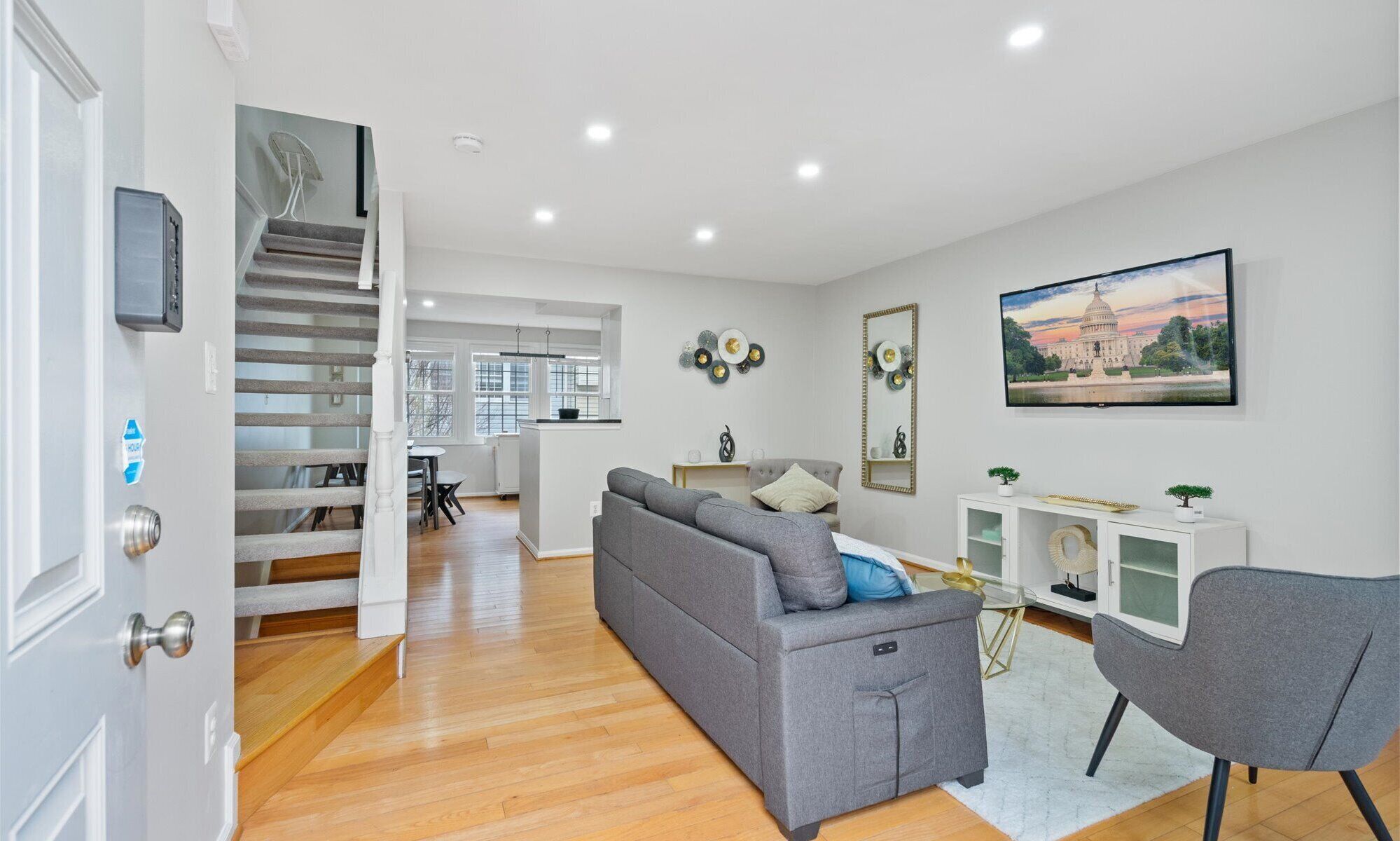 Télévision, cheminée