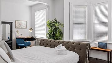 5 bedrooms, desk, iron/ironing board, free WiFi