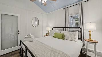 4 bedrooms, iron/ironing board, travel cot, WiFi