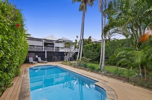 Pool - Family Friendly 15mins to City with Pool (Wooloowin)
