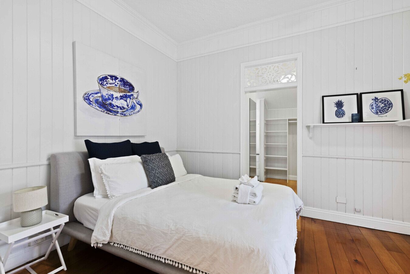 3 bedrooms, desk, iron/ironing board, travel cot