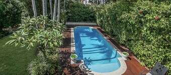 15mins to City, Pool, Family Friendly by Custom Bnb Hosting