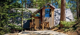Charming cabin in pleasant Auberry close to Shaver Lake. A hidden treasure!