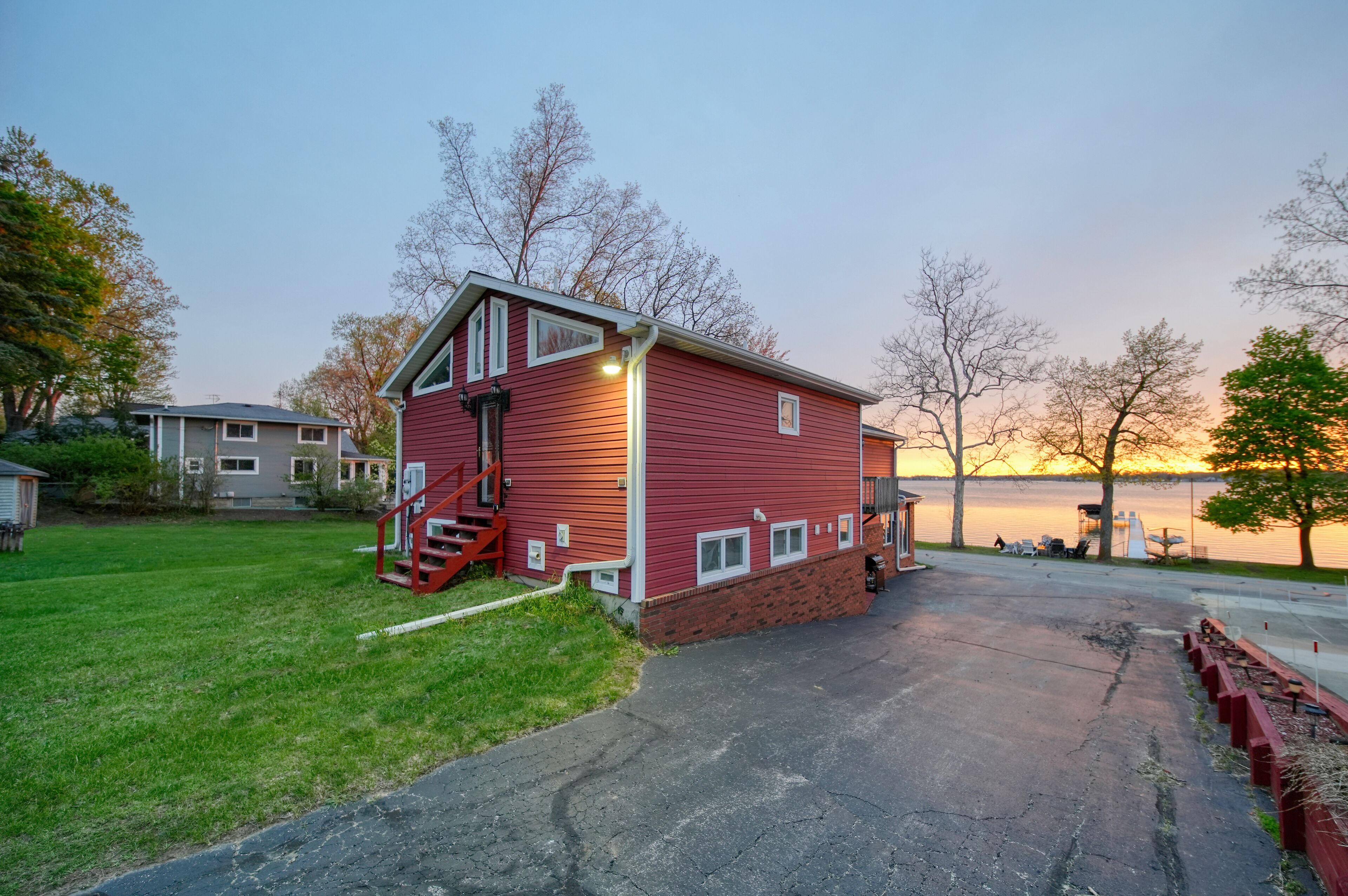 المنشأة من الخارج