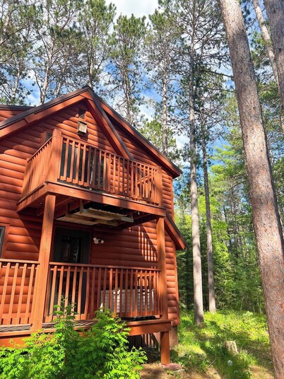 PINEY WOODS RETREAT in ELY, MINNESOTA