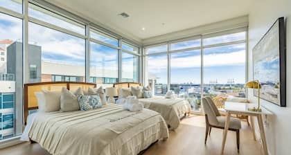 @ Marbella Lane - Sleek Corner Ocean View