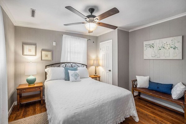 4 bedrooms, iron/ironing board, travel cot, WiFi