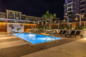 Outdoor pool, pool loungers