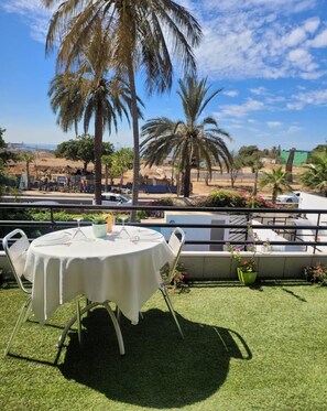 Luxury Studio Suite | Terrace/patio - Villa Anna Dakar (Dakar)