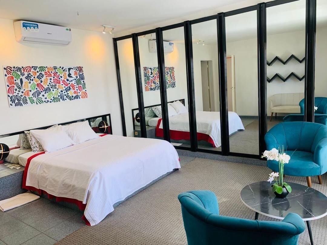 Luxury Studio Suite | In-room safe, individually decorated, individually furnished, desk