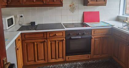 Glasgow Apartment Free Parking