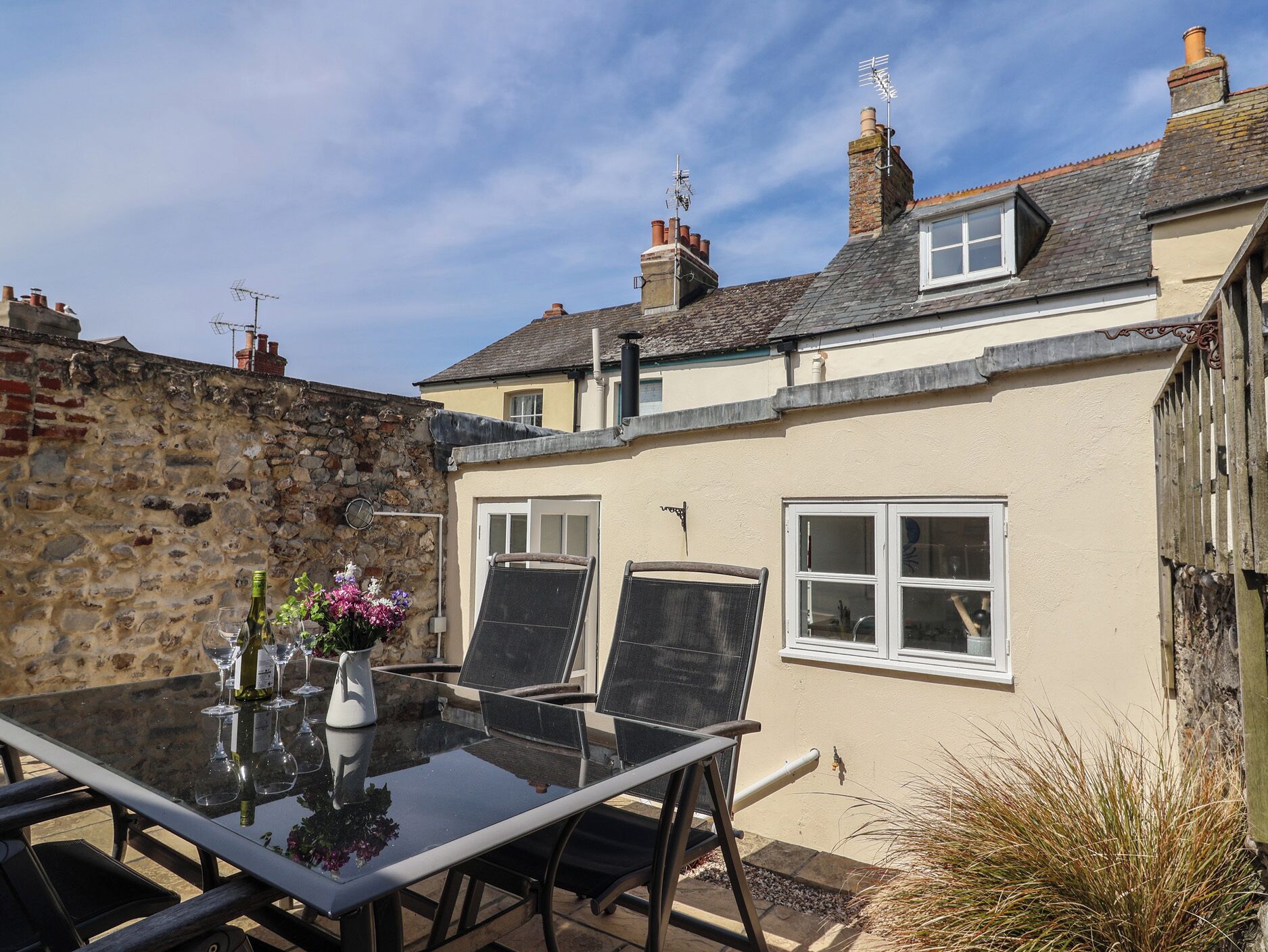 Cottage | Outdoor dining