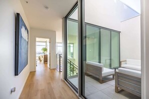 Ático, vistas al mar, frente al mar (3 Bedrooms) | Zona de estar