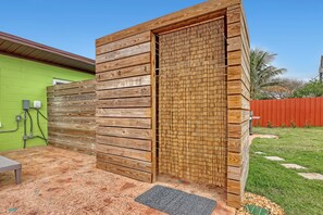 Property grounds - New Listing!! Steps to the Beach, Swim Spa, Amenities Galore!! (Cocoa Beach)