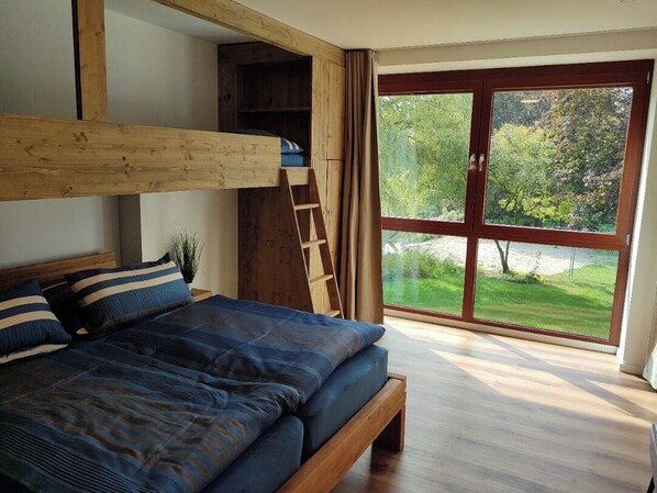 1 bedroom, WiFi, bed sheets