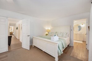 3 Schlafzimmer, Bügeleisen/Bügelbrett, Reisekinderbett, WLAN